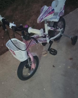 bici e macchina elettrica in buone condizioni 
