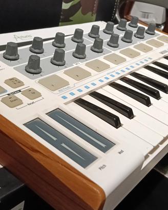 Arturia Minilab 25 Midi Controller