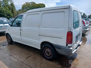 Nissan Vanette 2.3 D