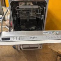 lavastoviglie whirlpool