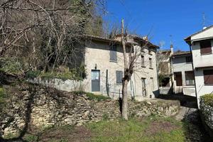 Rif.2460RV81084| casa semi ind. gropparello