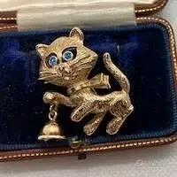Spilla Avon gatto giocoso