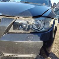 Proiettore sinistro BMW 330 del 2005