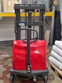 STACKER - stoccatore semi elettrico