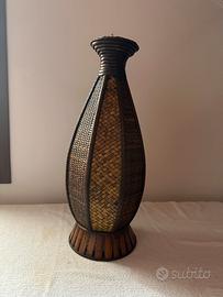Vaso d’arredo in bamboo intrecciato dalla Cina