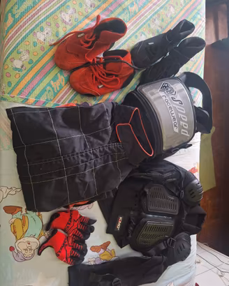 Abbigliamento go kart/minimoto bambino