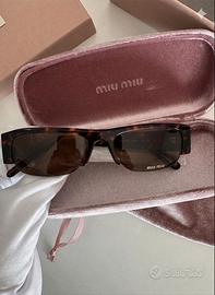Occhiali da sole miu miu