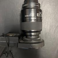 Nikon 100. Micro con flash anulare