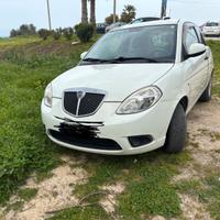 Lancia Y