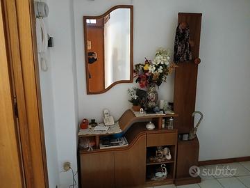 mobile di entrata con specchio 