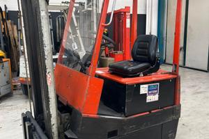 Vendiamo carrello elevatore E/3 N 17,5