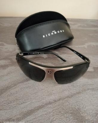 occhiali da sole John Richmond con custodia 