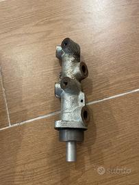 Pompa dei Freni Maserati Biturbo da revisionare