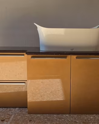 Mobile bagno sospeso, lavandino Axor Urquiola