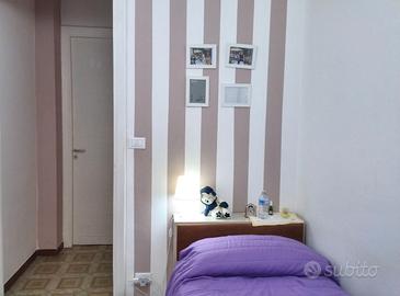 Singola in zona NOTARBARTOLO