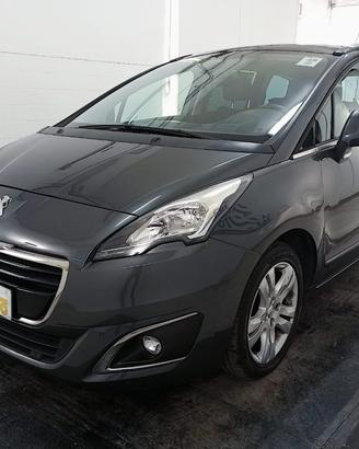 PEUGEOT 5008 2.0 bluehdi Allure navi s&s 150cv 7