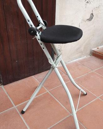 Sgabello pieghevole da stiro in acciaio regolabile
