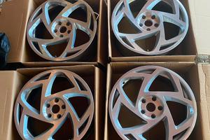 Cerchi 19 19x8.5J ET42 (5x112 5x114.3 5x120)
