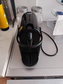 Macchina Nespresso Inissia D40 Black