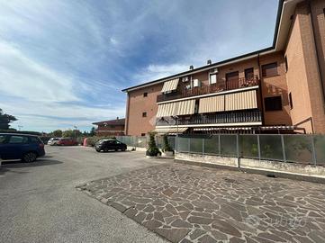 2 LOCALI A MARINO