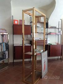Libreria espositore in metallo e ripiani cristallo