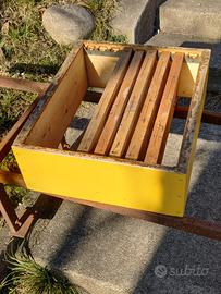 MATERIALE APISTICO  VARIO 