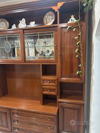 Parete attrezzata in legno massello
