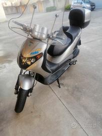  Piaggio Beverly 200 anno 2001 38000 km
