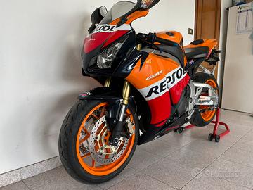Honda cbr 1000 rr repsol