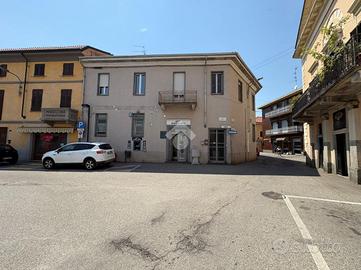 4 LOCALI A CERANO