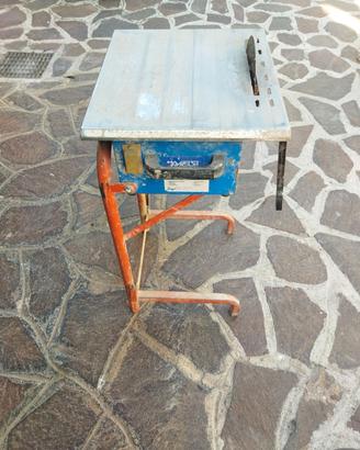taglierina ad acqua per piastrelle 