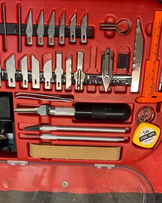 Kit Modellismo e Bricolage ELIX con Utensili e Acc