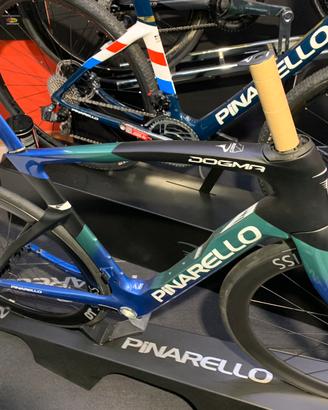 Pinarello Dogma F Disc 2024 - telaio/bici completa
