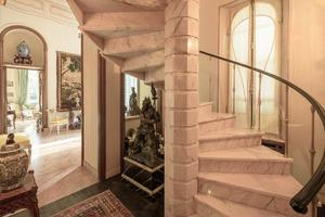 Prestigiosa Villa Liberty Ristrutturata a Prato de