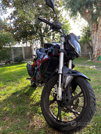 Moto Benelli BN 125