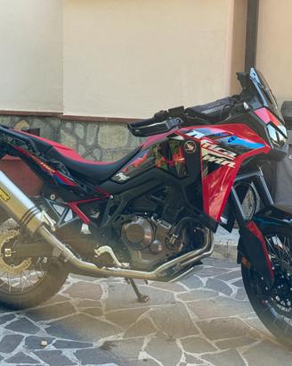 Africa twin 2025 unico proprietario