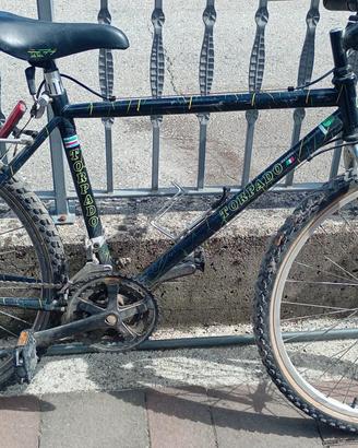 MONTAINBIKE