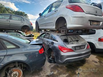 TUTTI RICAMBI MERCEDES A B C Glc Vito w177 w211 SL