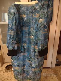 N.2 cappotti in pelliccia n.2 vestaglie giapponesi