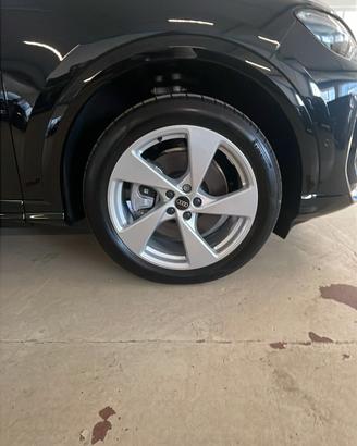 AUDI Q5 Cerchi in lega 5 razze 8,0J x 20 ORIGINALI