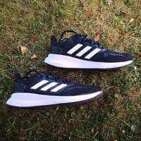 Scarpette ADIDAS da running 