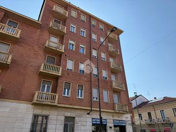 2 LOCALI A TORINO