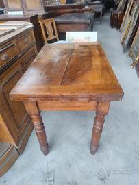 tavolo a libro in noce conservato