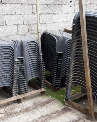 P.V.C. per costruzione di pavimenti rialzati ,
