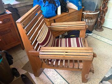 poltrona stile coloniale