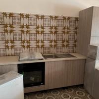 Cucina moderna completa, ancora imballata. Nuova!