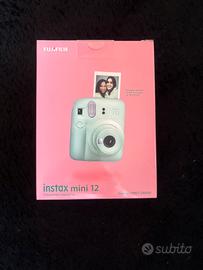 Fujifilm instax mini 12