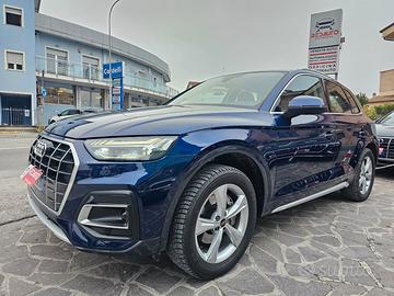 Audi Q5 40 TFSI quattro S tronic Identity Black 2.