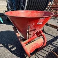 Spandiconcime Fressori da 3 quintali