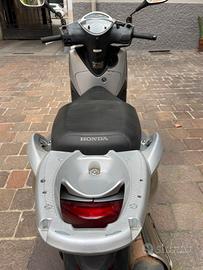 Honda sh150